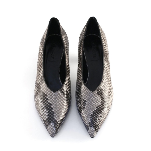 Alumnae Shoes - ALUMNAE V-NECK KITTEN HEEL PUMP GENUINE PYTHON 55MM HEEL, NWT